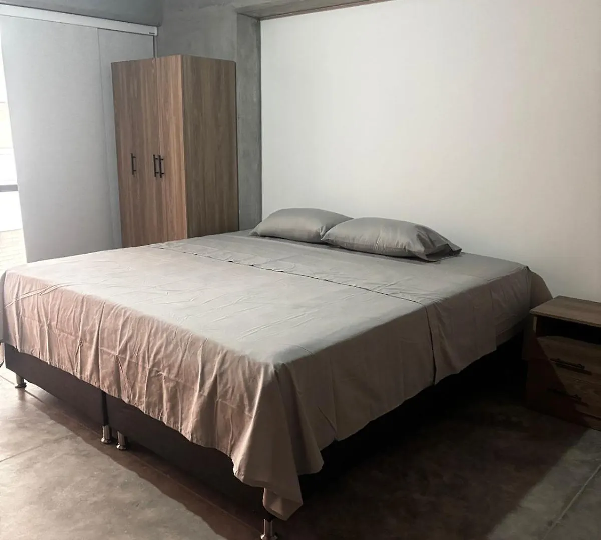 Encantador Loft Urbano En El Corazon De Medellín Lägenhet
